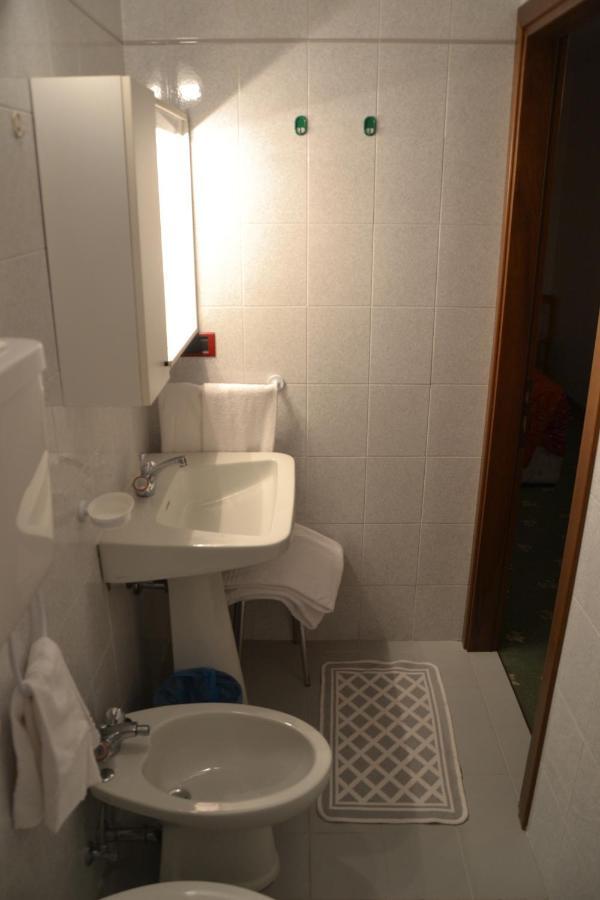 Hotel Zeni Brentonico Luaran gambar